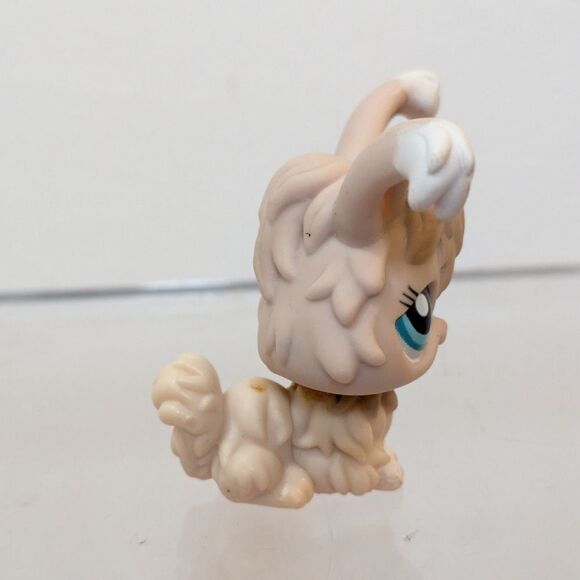 Littlest Pet Shop #1471 Beige and Orange Angora Rabbit Bunny, Blue Eyes - Picture 6 of 10